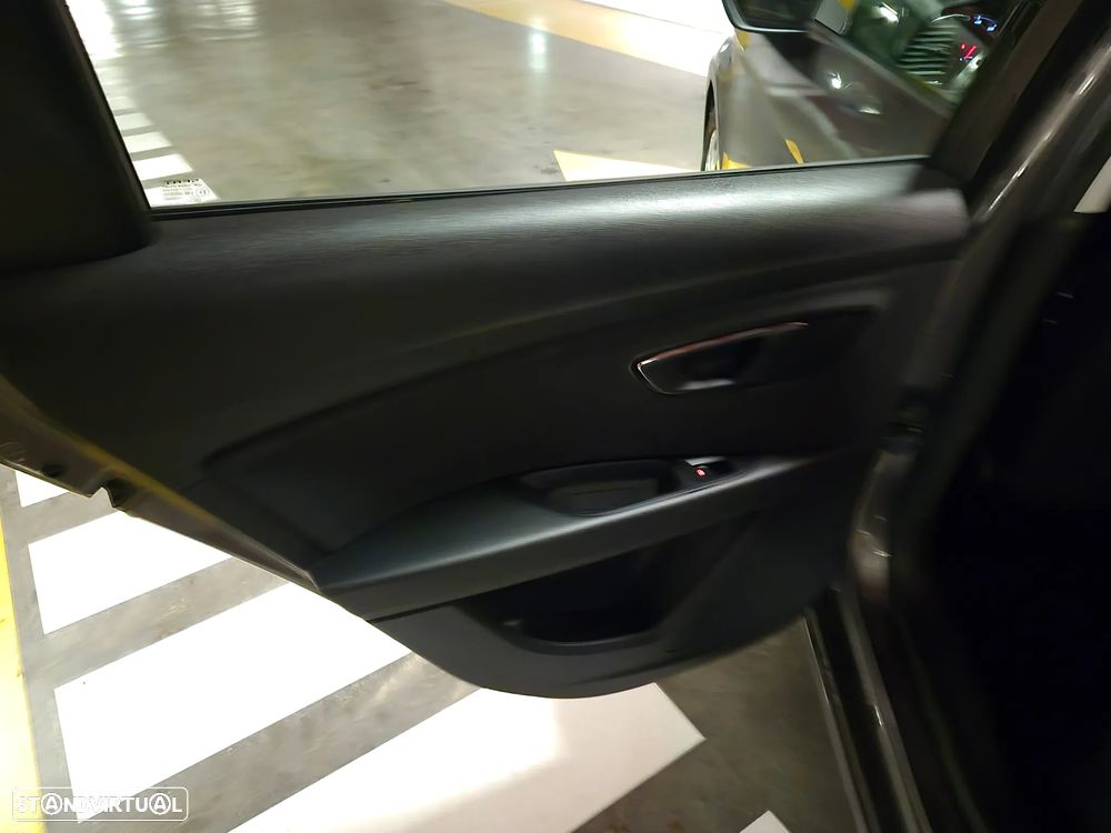 SEAT Leon ST 1.6 TDI Style Ecomotive - 29