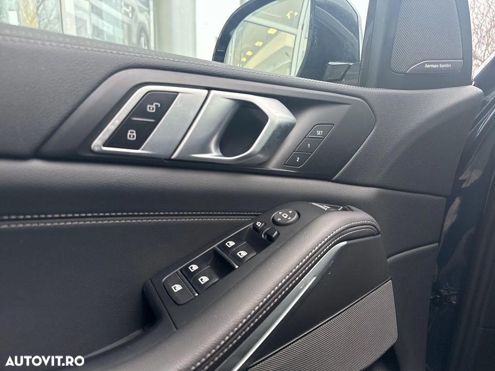 BMW X5 xDrive45e - 11