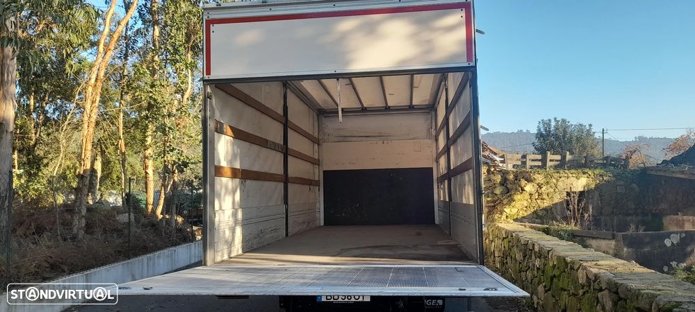 Mitsubishi CANTER - 13