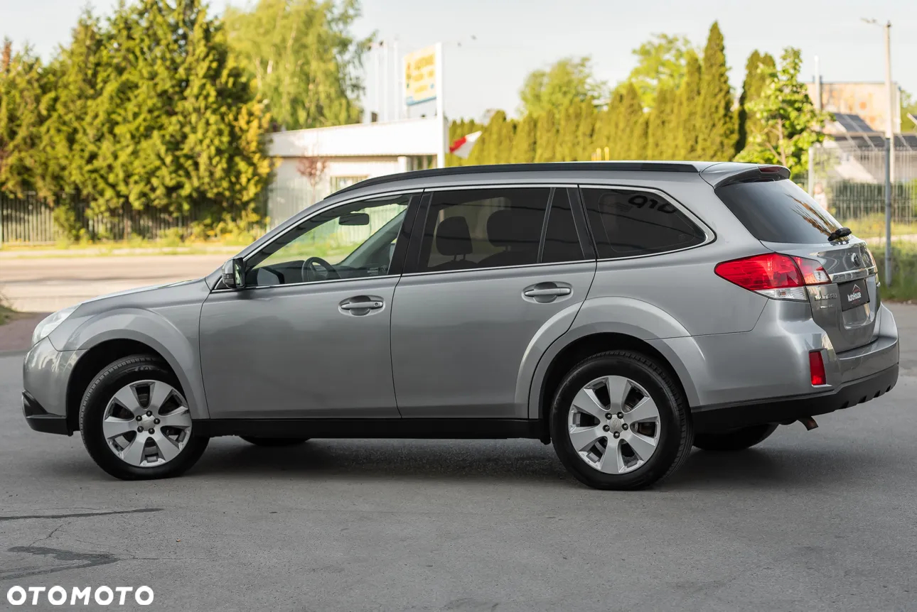 Subaru Outback - 12