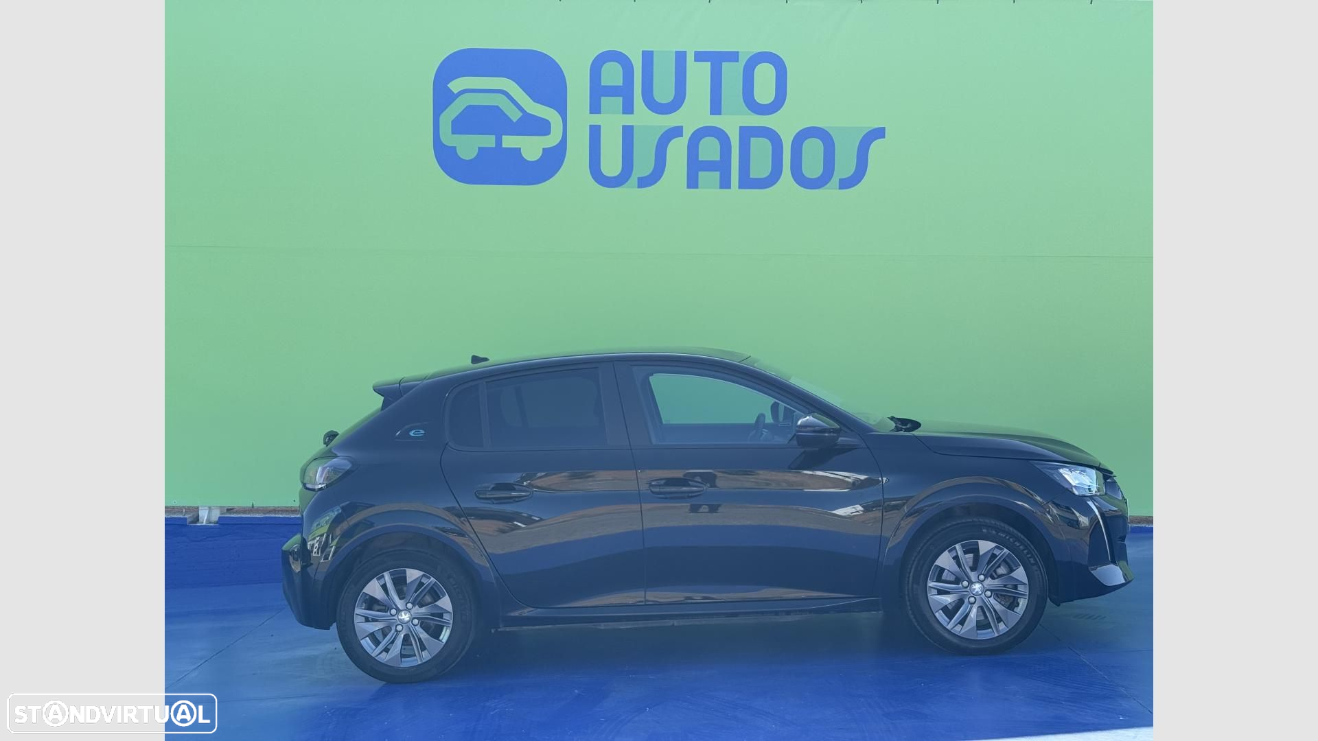 Peugeot e-208 - 8
