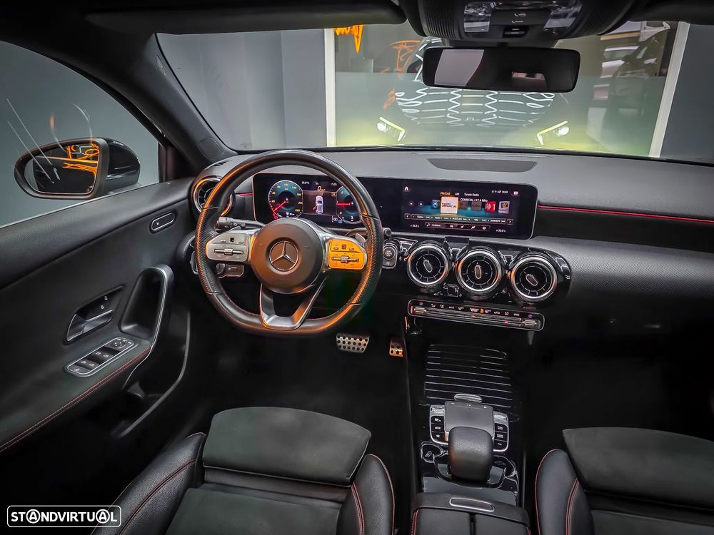 Mercedes-Benz A 180 d 7G-DCT AMG Line - 32