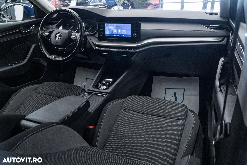 Skoda Octavia 2.0 TDI DSG Style - 3