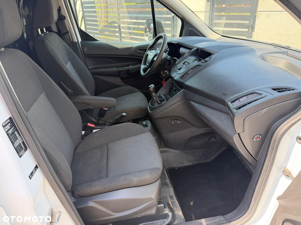 Ford Transit Connect - 25