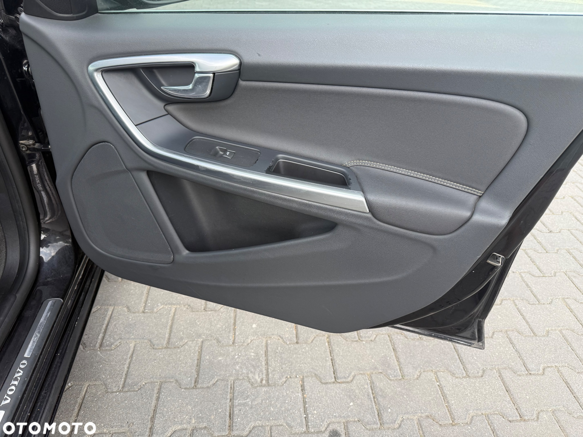 Volvo V60 T3 R-Design Kinetic - 18
