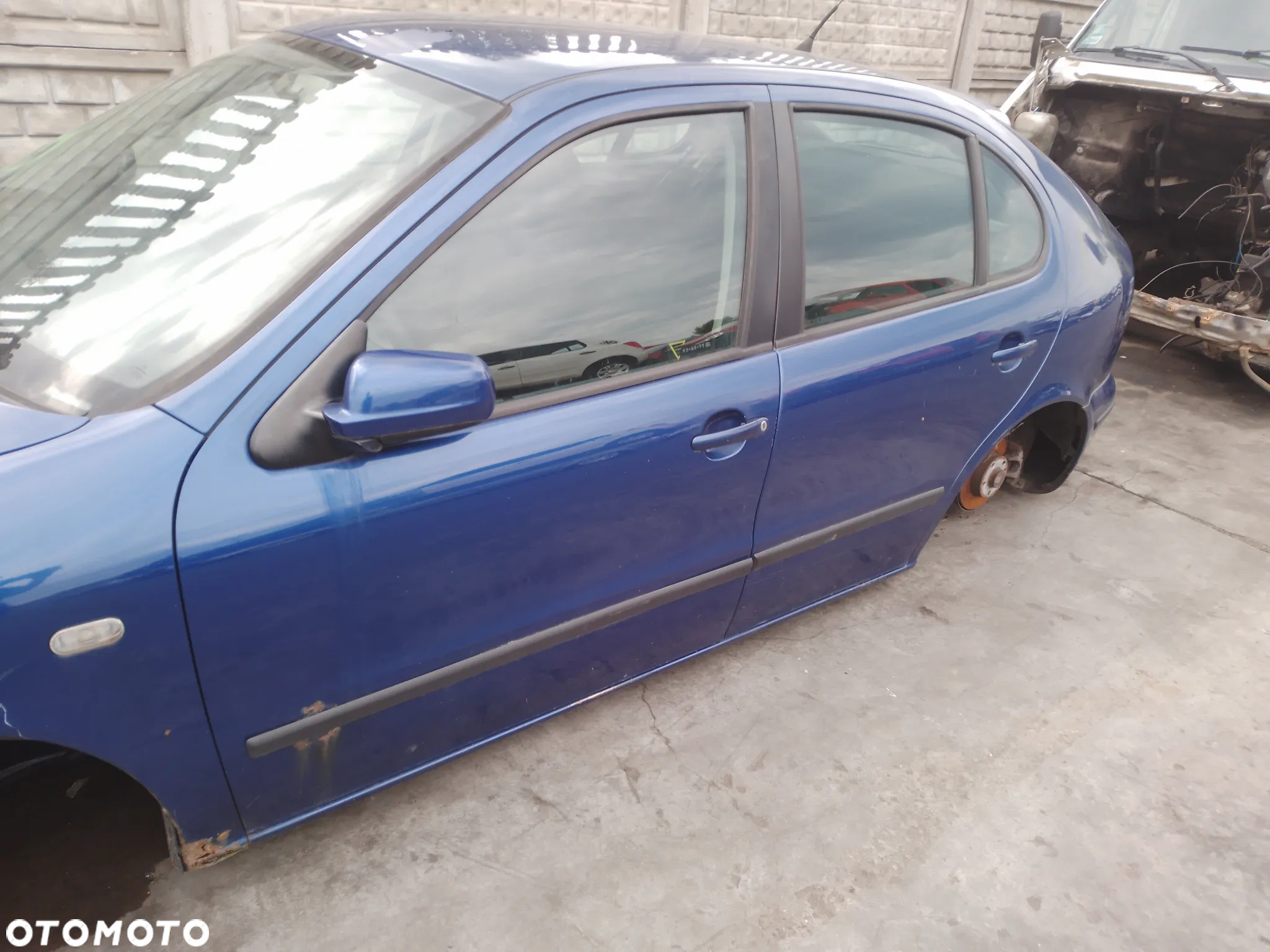 SEAT LEON 98-06 1.9 TDI AHF  - ZDERZAK TYŁ L55N - 9