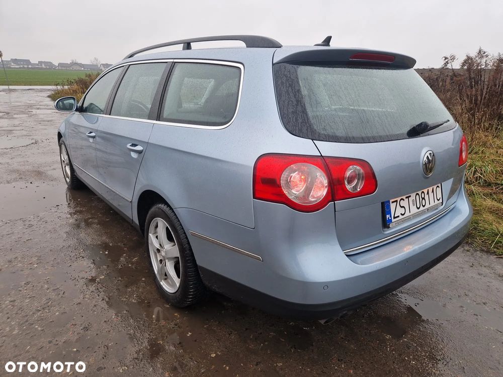 Volkswagen Passat 2.0 TDI DPF DSG Comfortline - 2