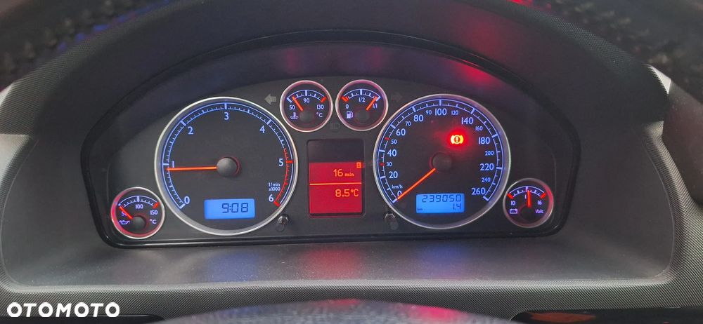 Volkswagen Sharan 2.0 TDI Comfortline - 8