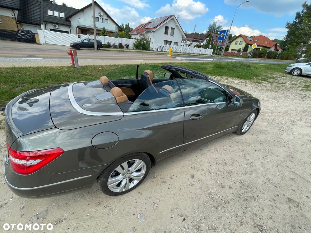 Mercedes-Benz Klasa E 350 BlueEFFICIENCY 7G-TRONIC Elegance - 28