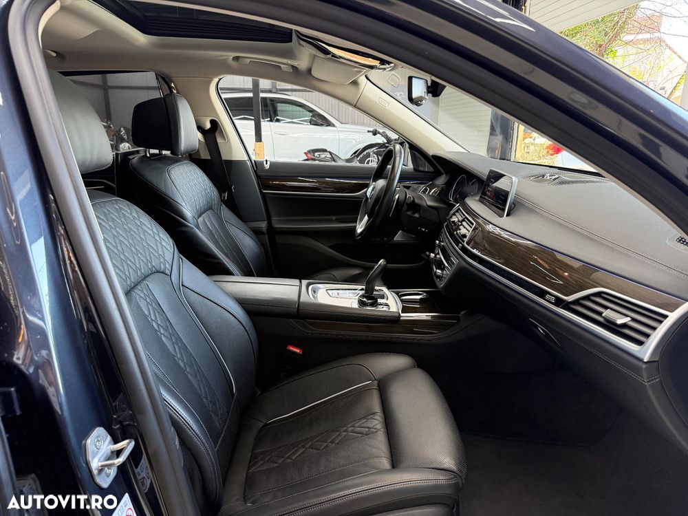 BMW Seria 7 730Ld xDrive - 39
