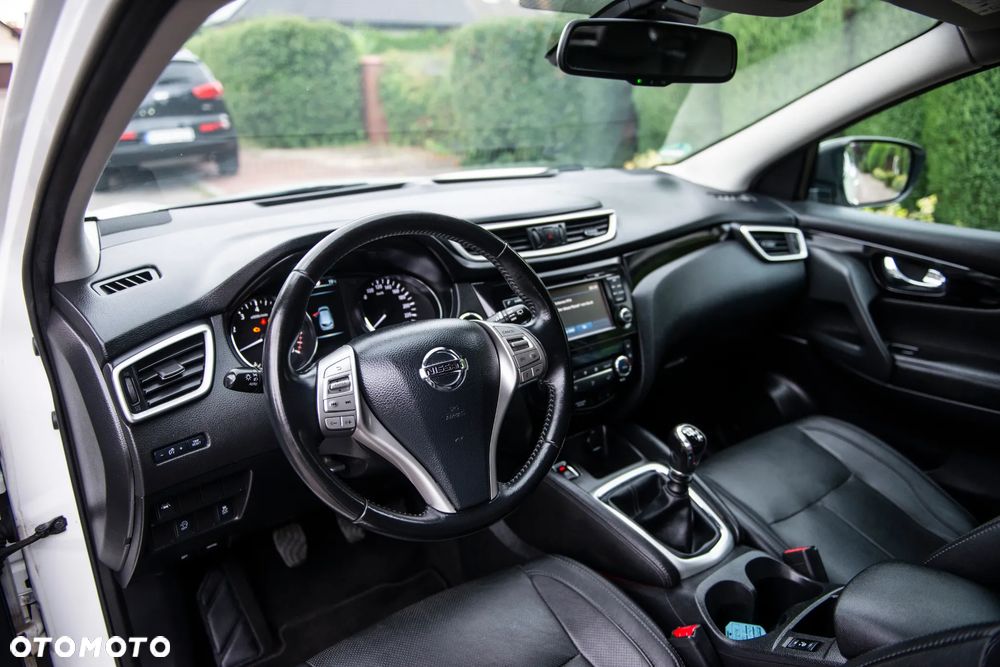 Nissan Qashqai 1.6 DIG-T Tekna - 19