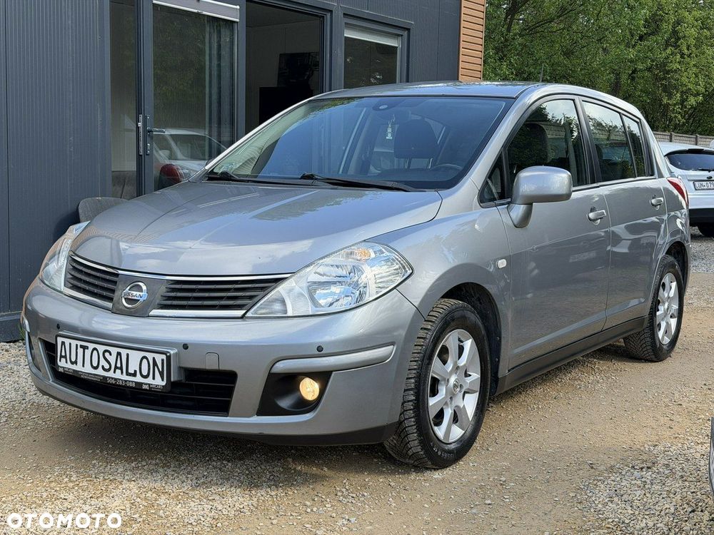 Nissan Tiida - 2