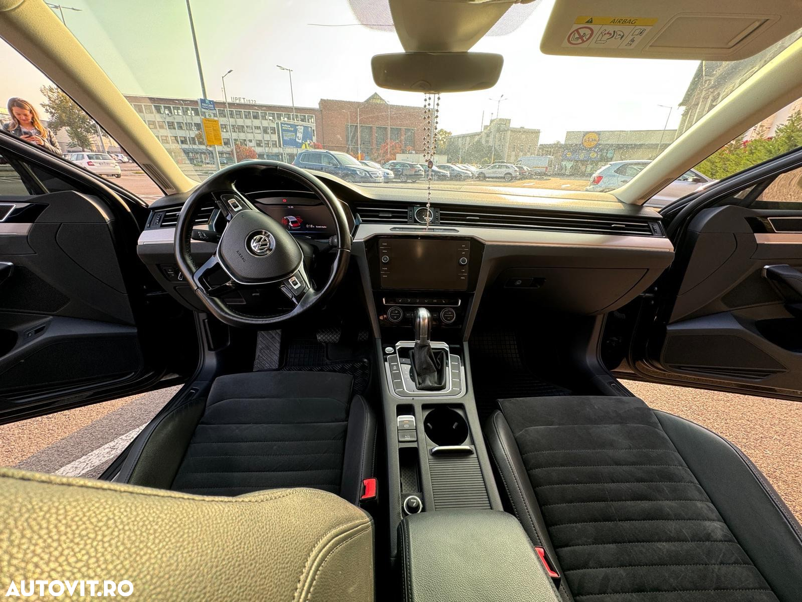 Volkswagen Passat - 4