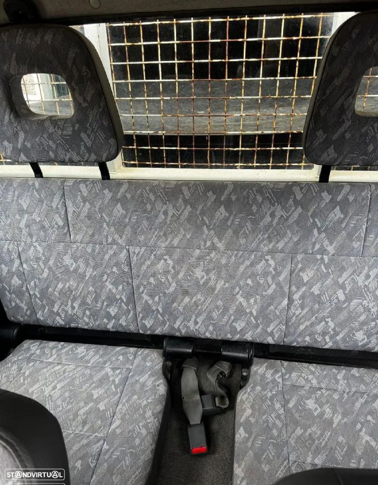 Mitsubishi L200 - 12