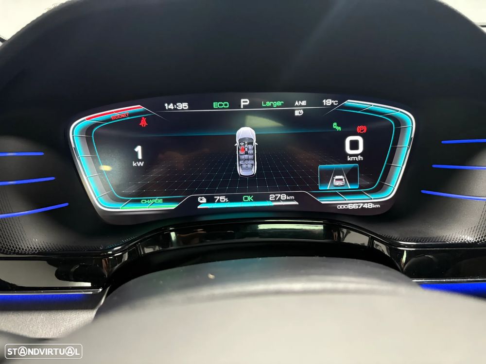 BYD Tang 86.4 kWh AWD Flagship - 13