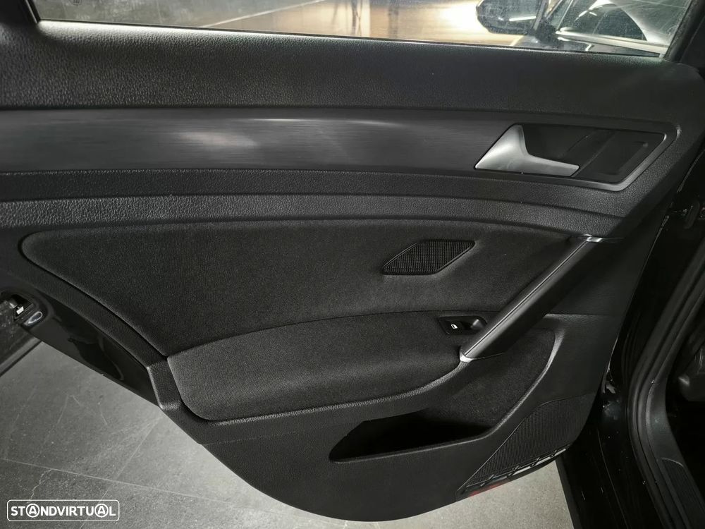 VW Golf Variant 1.6 TDi Confortline - 30