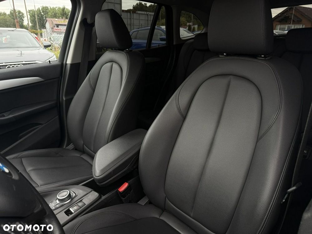BMW X1 sDrive18i GPF xLine - 11