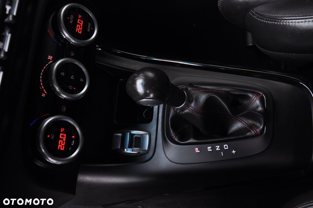 Alfa Romeo Giulietta 2.0 JTDM Distinctive TCT - 9