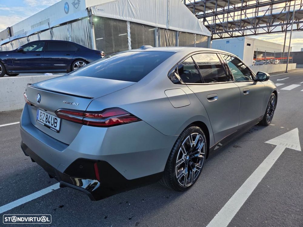 BMW i5 eDrive40 Pack Desportivo M Pro - 4