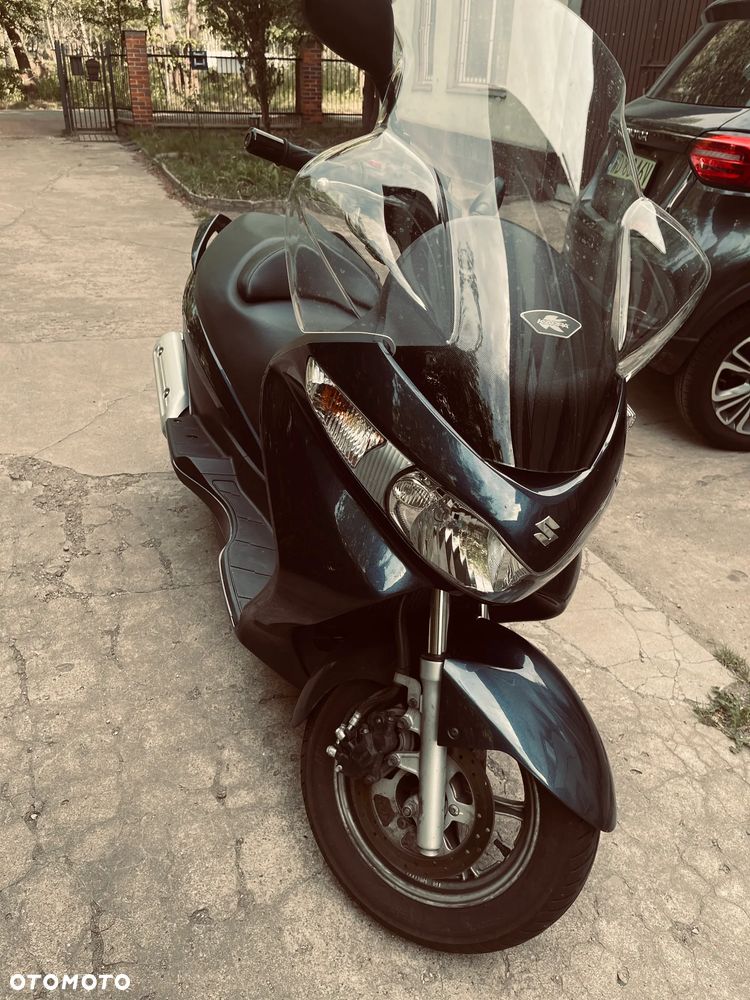 Suzuki Burgman - 8