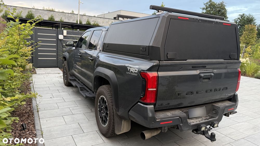 Toyota Tacoma - 5