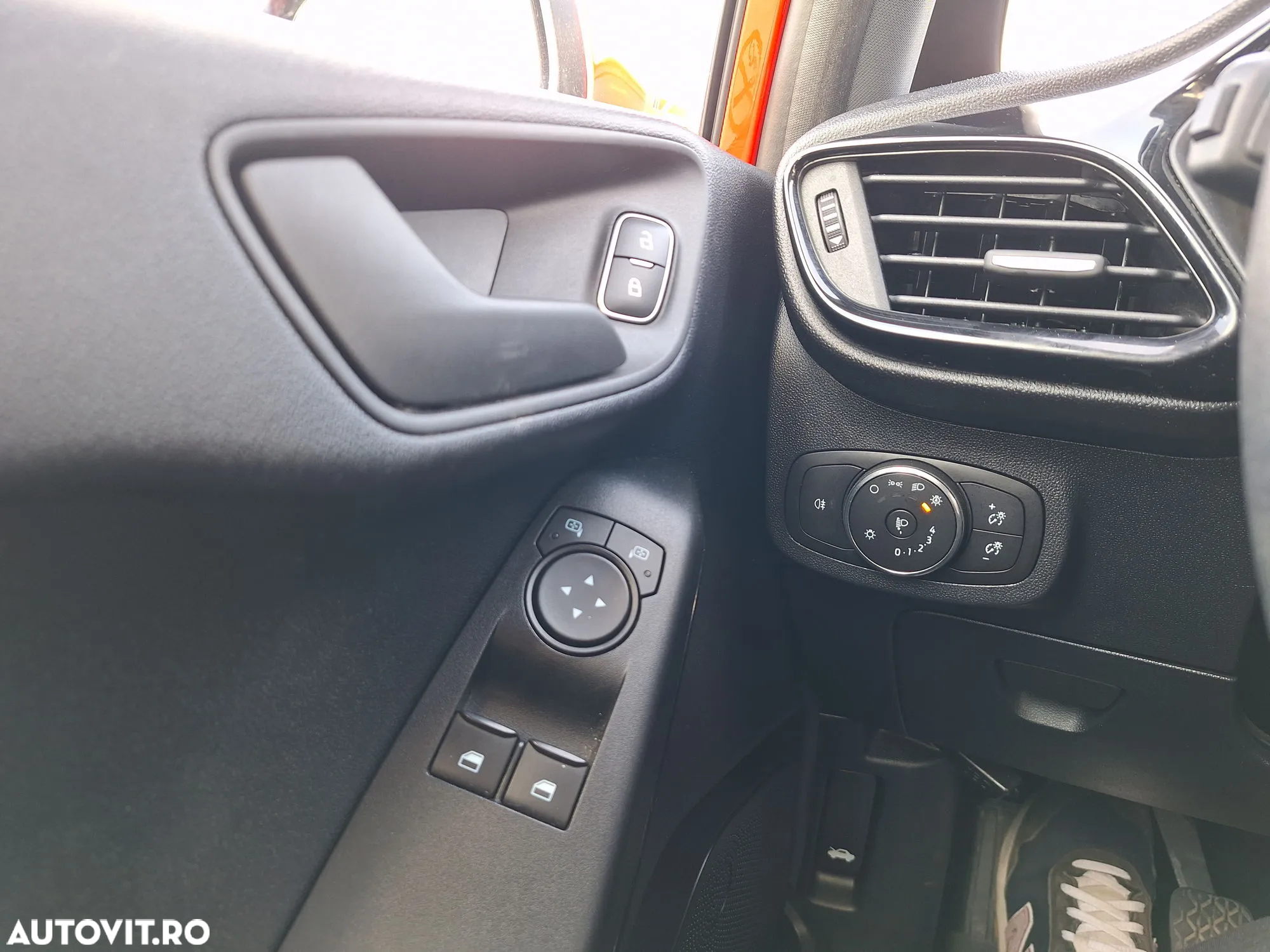 Ford Fiesta - 22