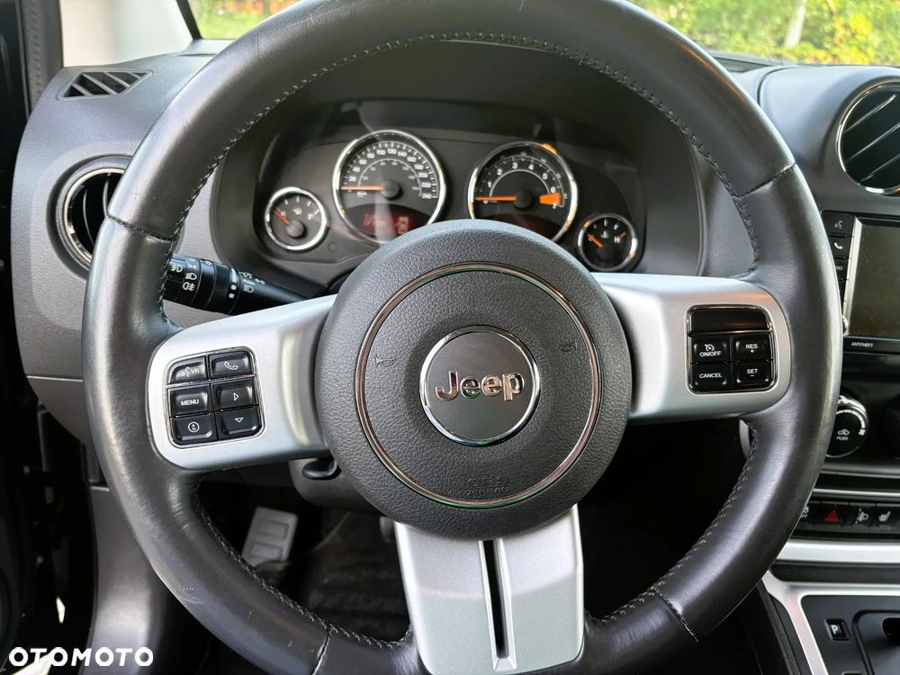 Jeep Compass - 23