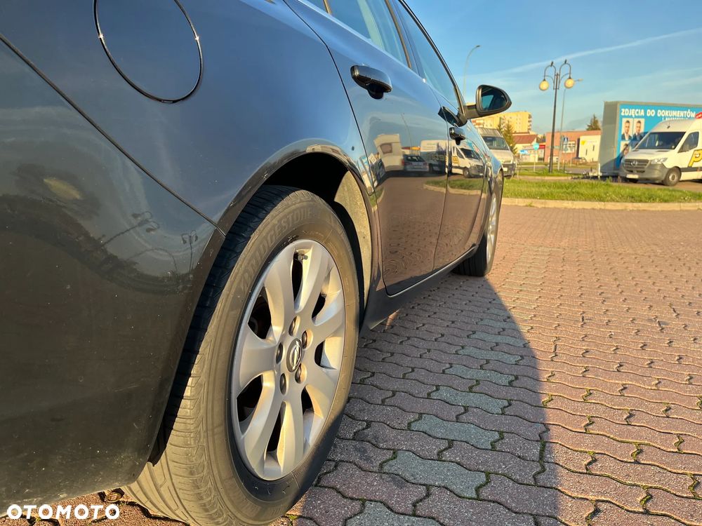 Opel Insignia - 11