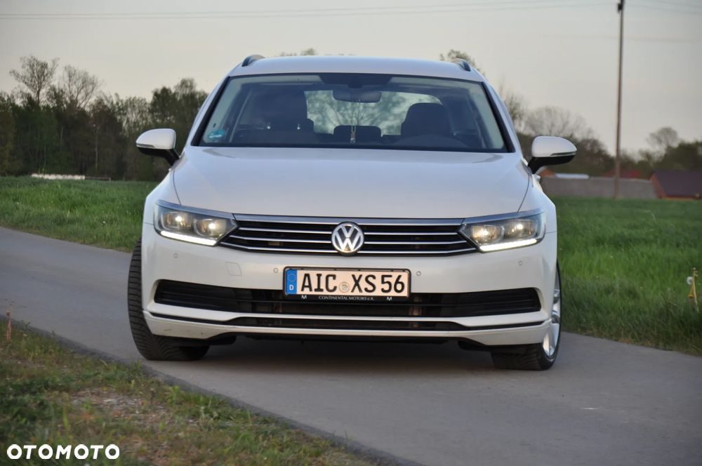 Volkswagen Passat 2.0 TDI SCR Comfortline - 3