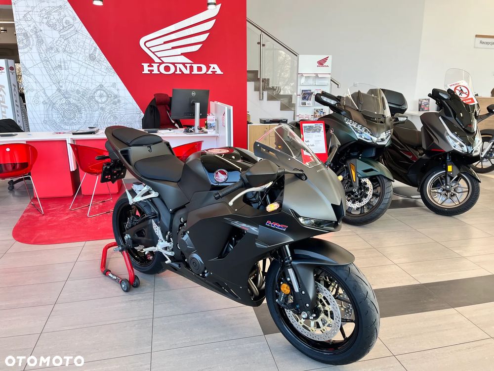 Honda CBR - 1