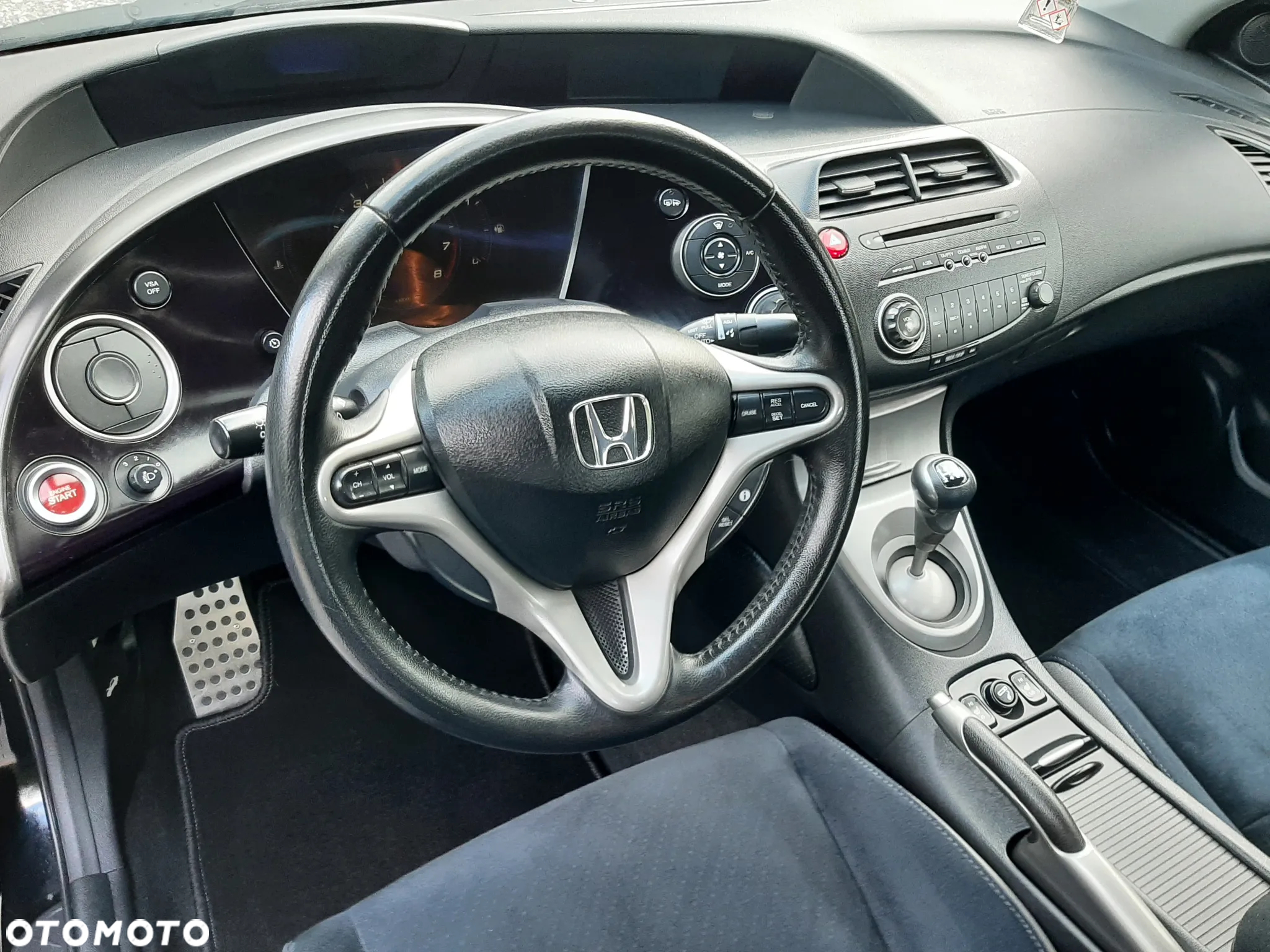 Honda Civic 1.8 Executive - 17