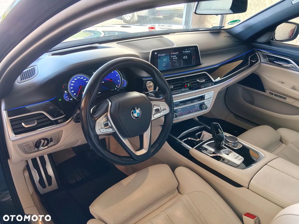 BMW Seria 7 740d xDrive - 10