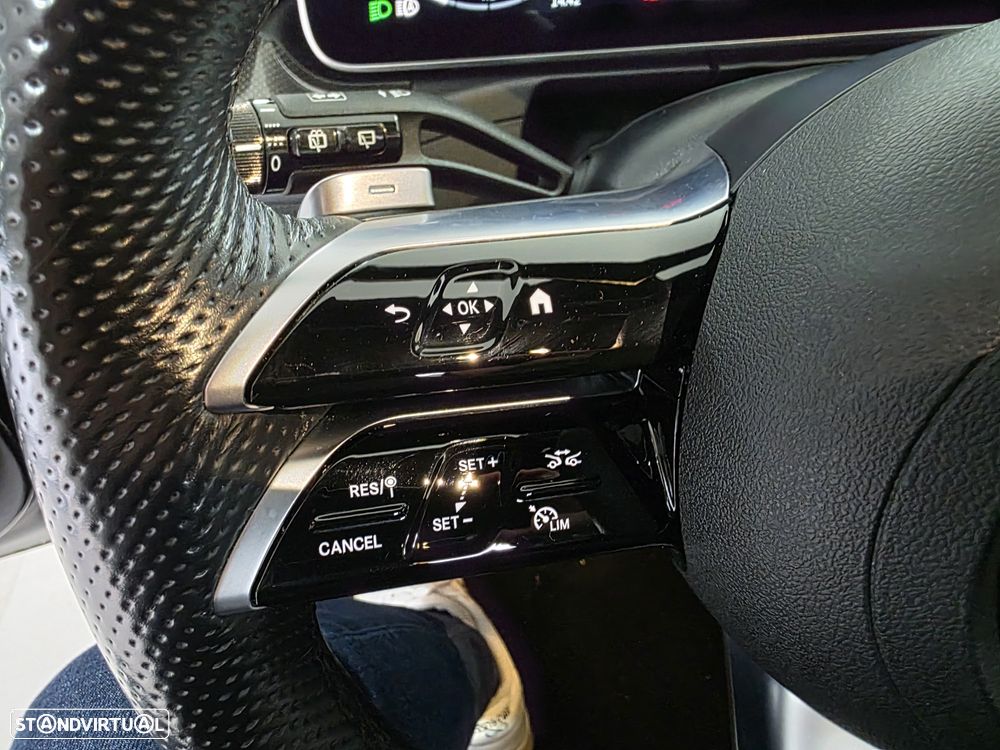 Mercedes-Benz C 300 e T 9G-TRONIC AMG Line - 28