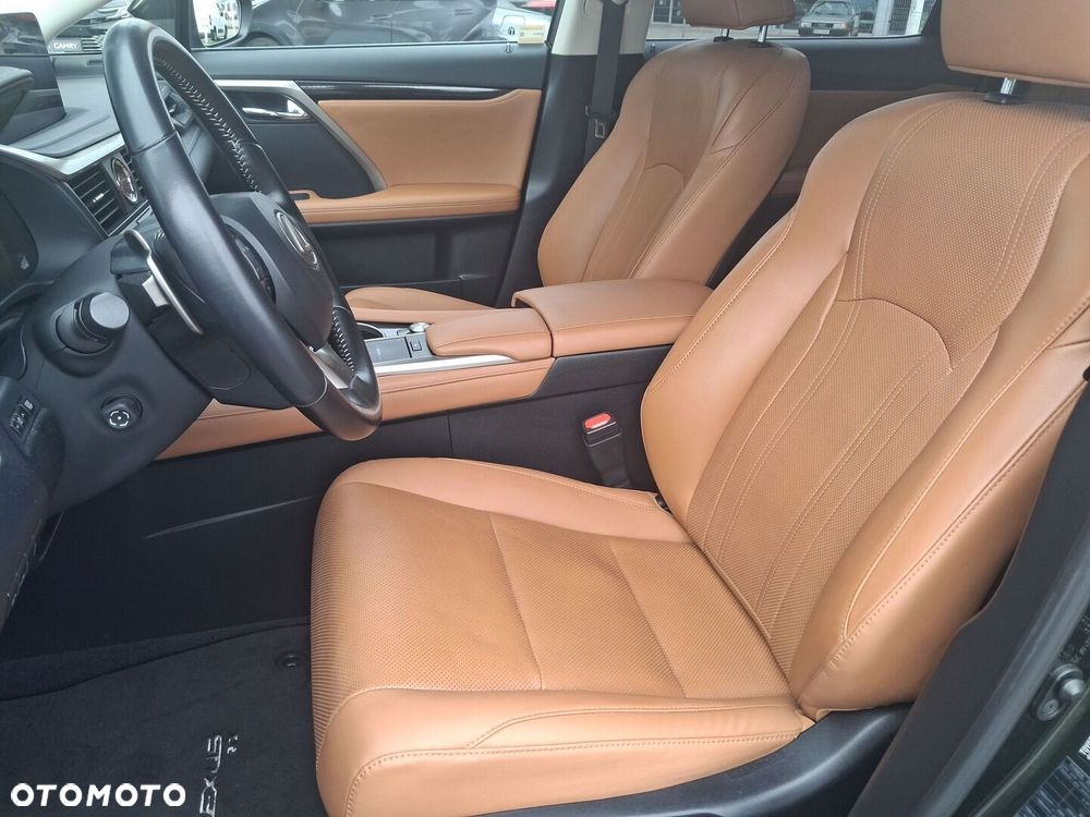 Lexus RX - 11