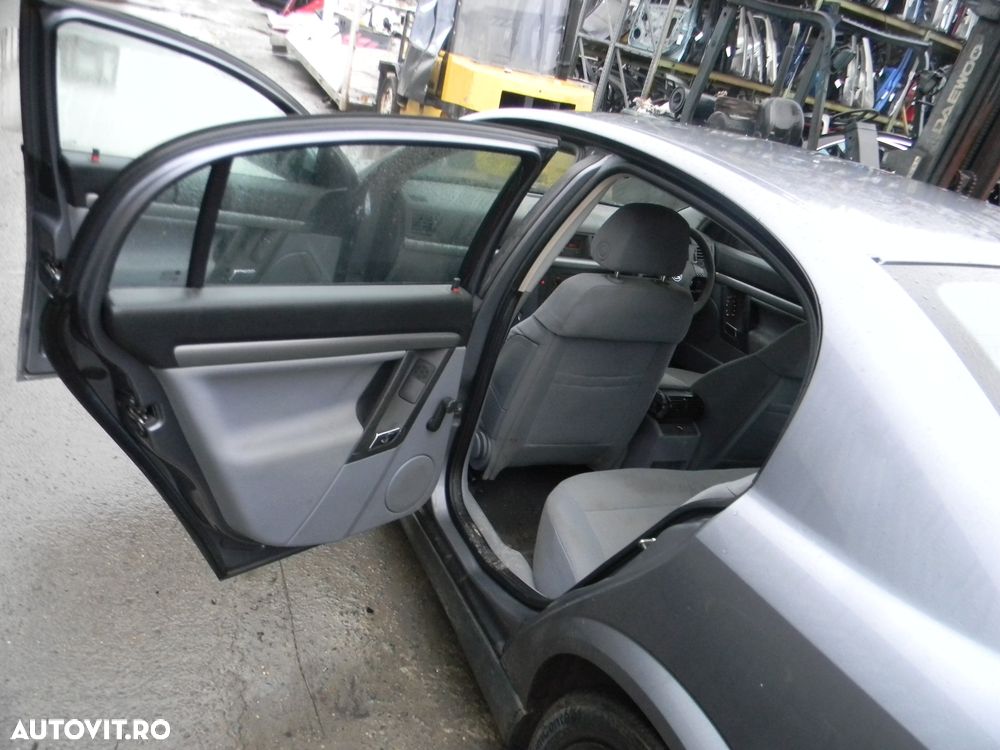 Dezmembrari  Opel VECTRA C  2002  > 2009 2.2 DTI Motorina - 34