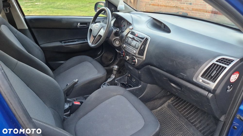 Hyundai i20 - 13