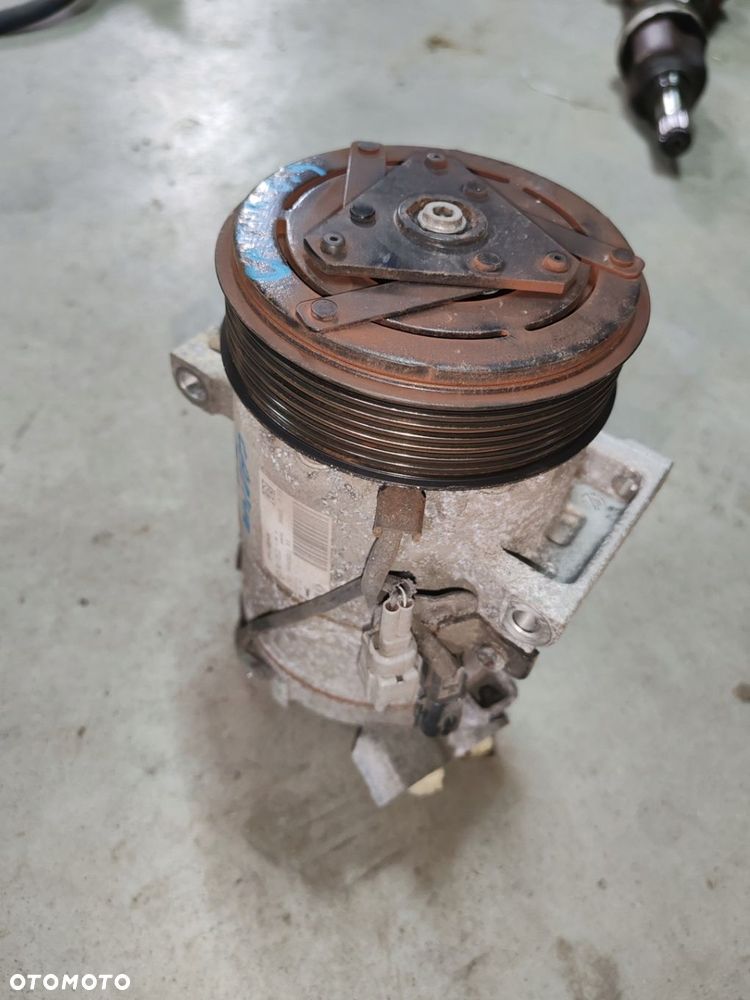 Kompresor klimatyzacji 926000734r 900 TCE 0.9 Renault Captur Clio IV 13-18 - 3