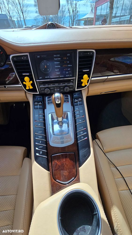 Porsche Panamera Turbo PDK - 14