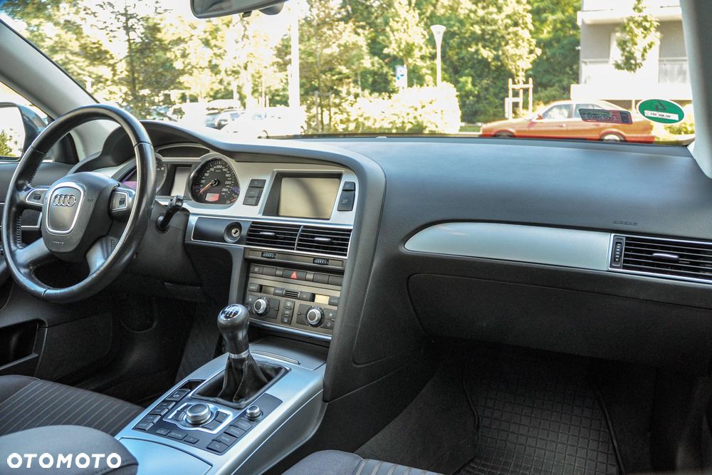 Audi A6 Avant - 10