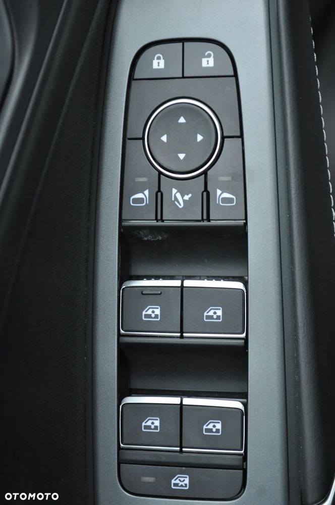 Nissan Qashqai 1.3 DIG-T MHEV Xtronic N-Connecta - 26