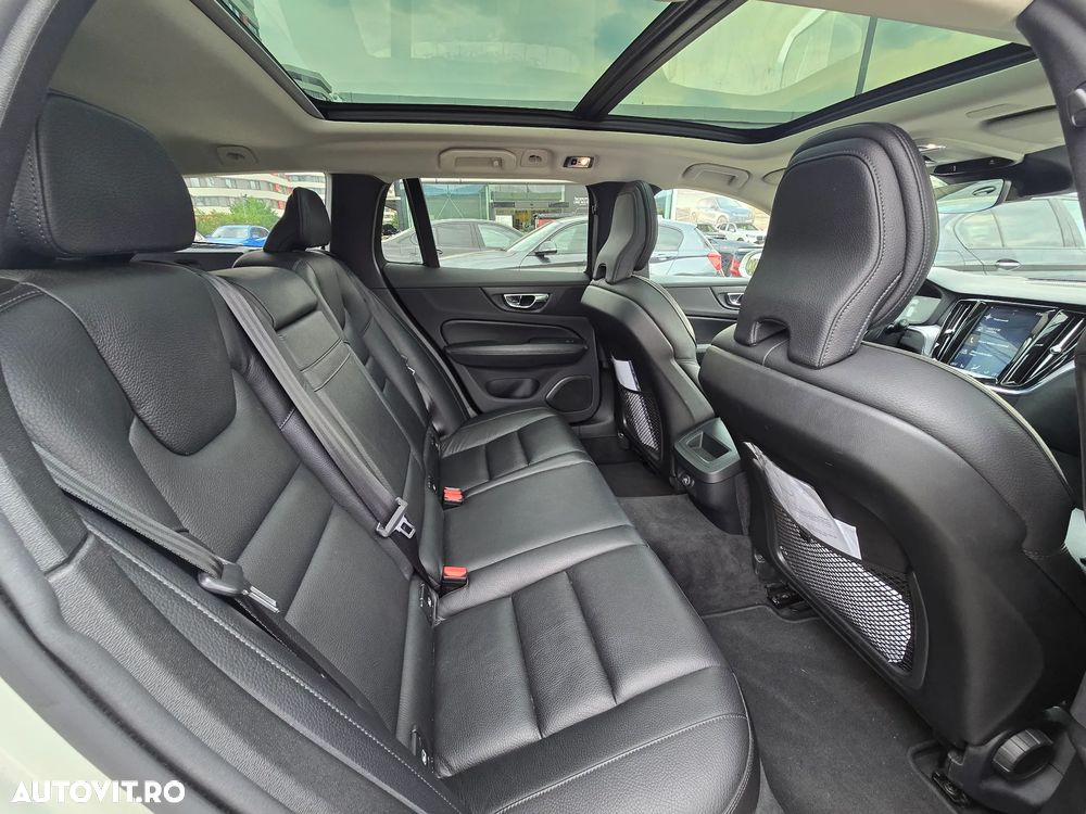 Volvo V60 D4 Momentum - 11