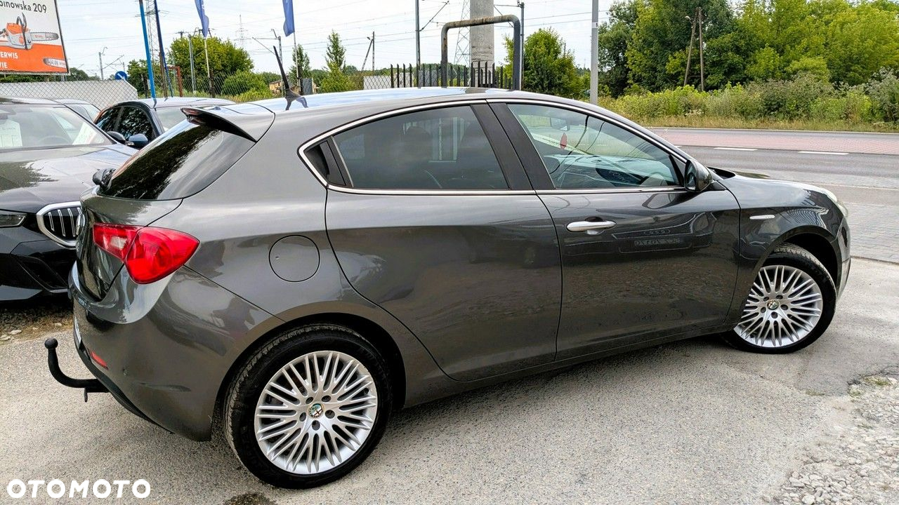 Alfa Romeo Giulietta - 5