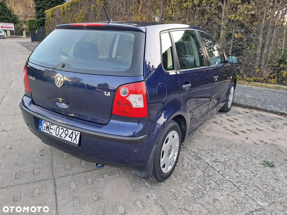 Volkswagen Polo 1.4 16V Comfortline - 6
