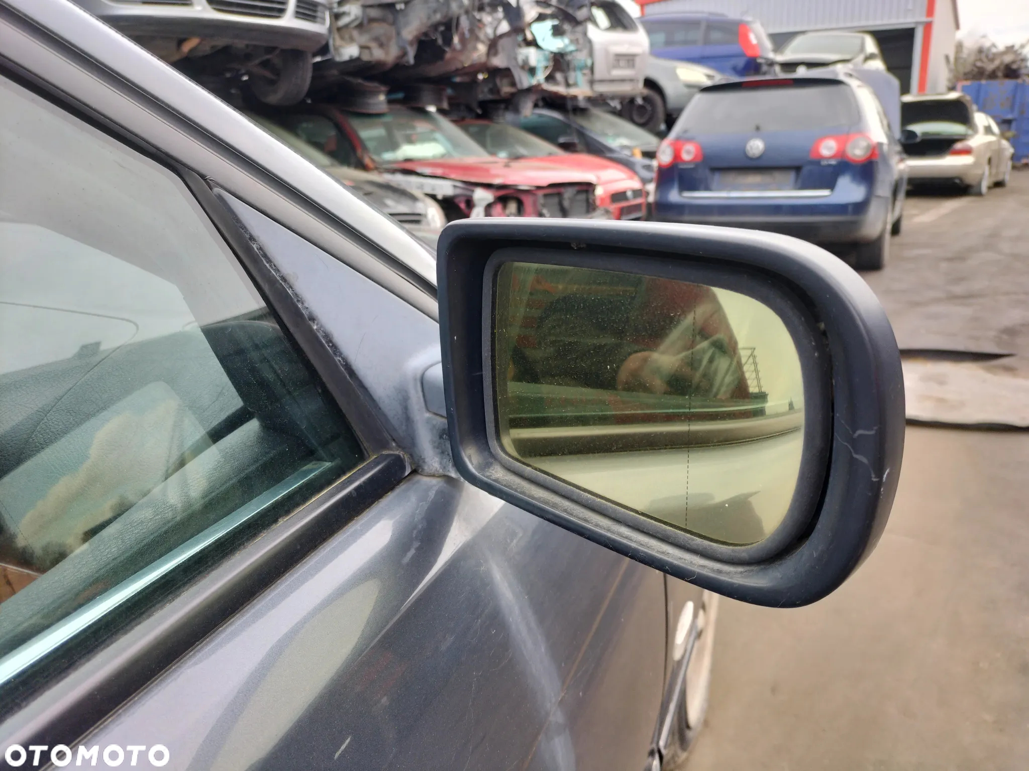 CAŁE AUTO NA CZĘŚCI RADIO LAMPY TYŁ FOTELE BMW E39 LIFT KOMBI KOD LAK. ANTHRAZIT METALIC 397/7 - 25