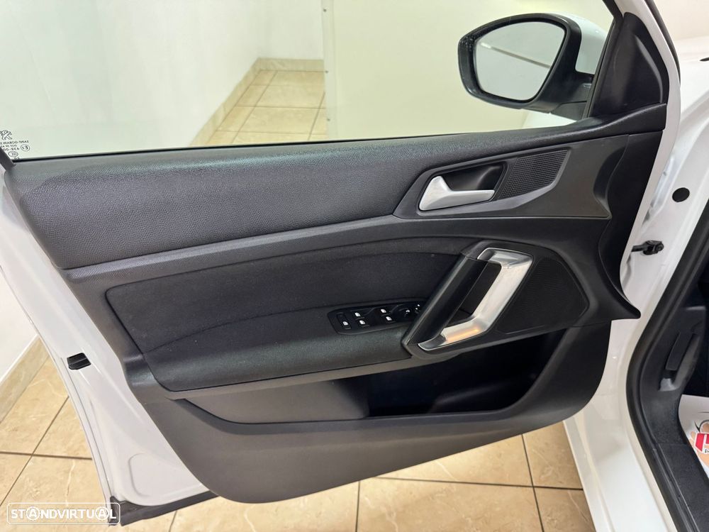 Peugeot 308 1.5 BlueHDi Style - 10