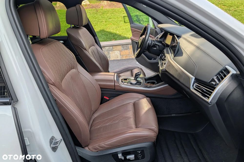 BMW X5 xDrive40i - 29