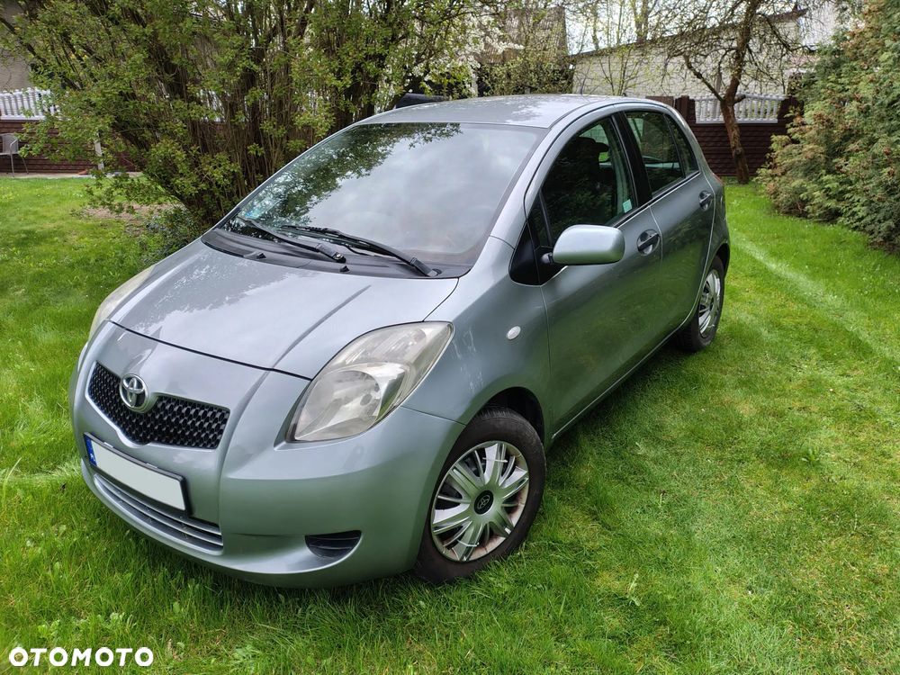 Toyota Yaris 1.3 Terra - 3