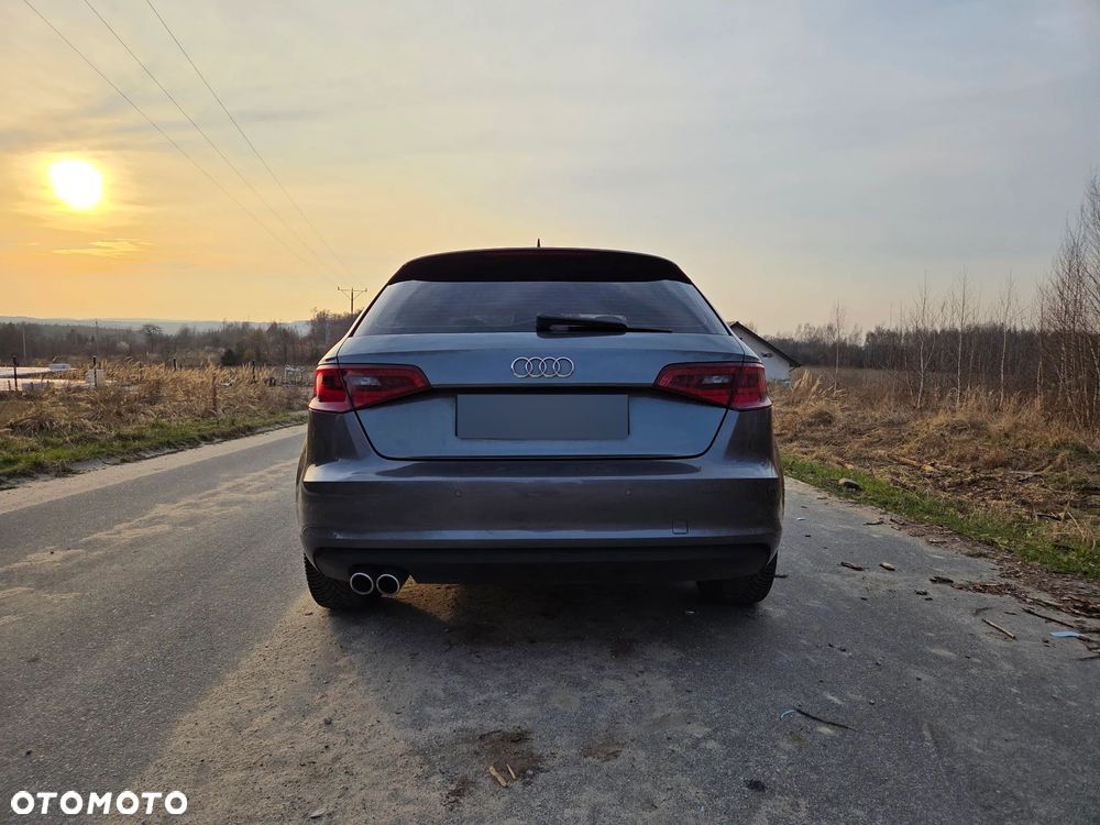 Audi A3 Sportback 2.0 TDI Ambiente - 9