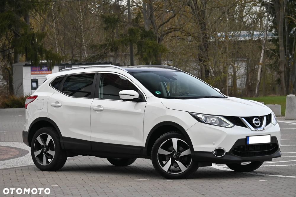 Nissan Qashqai 1.2 DIG-T Xtronic TEKNA - 4