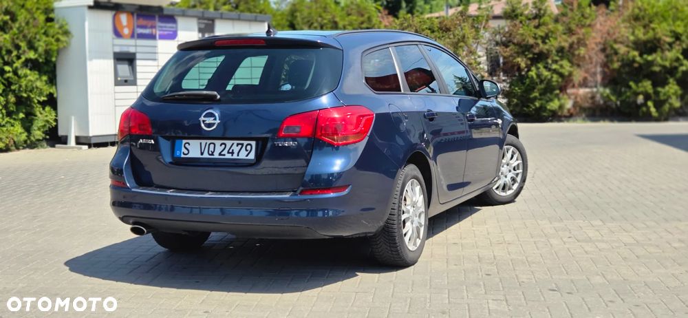 Opel Astra 1.6 Turbo 150 Jahre - 13